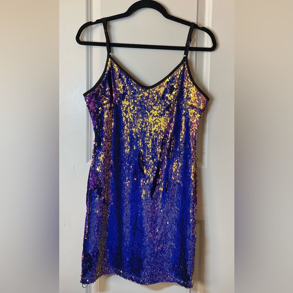 Sparkling ‘mermaid’ sequin dress